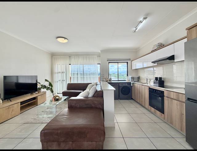 2 BEDROOM APARTMENT TO LET IN BALLITO CENTRAL